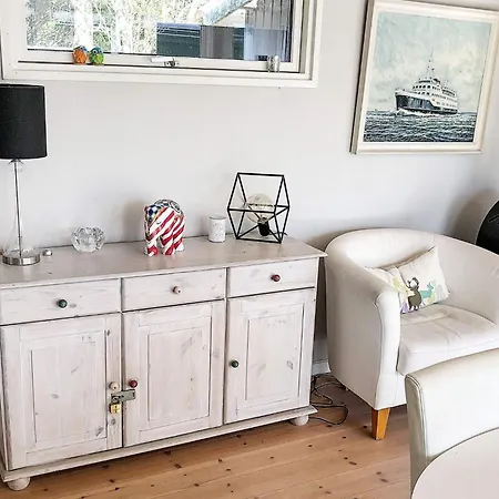 6 Person In Vaeggerlose-by Traum * Bøtø By